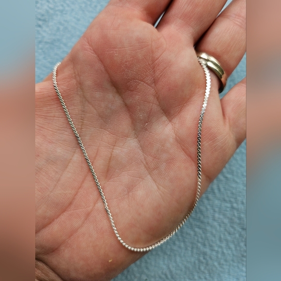 Avon Set Of Three Shimmering Anklets Set, Silvertone, Rhinestones, NIB - Picture 6 of 13